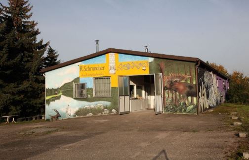Halle Schrundner Schwedische Kachelöfen